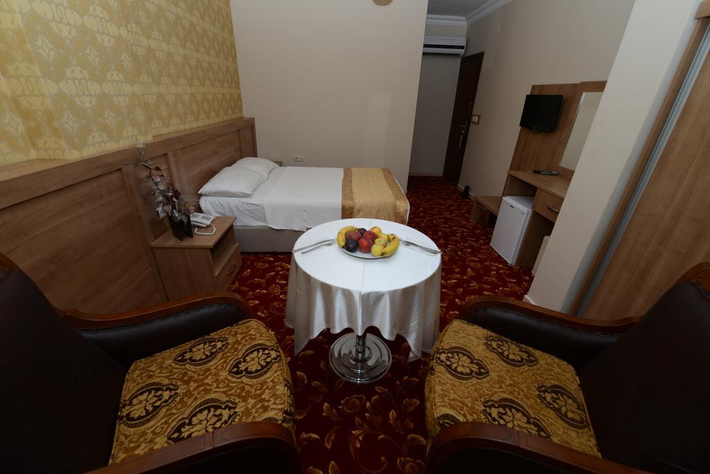 Grand Onur Hotel İskenderun エクステリア 写真